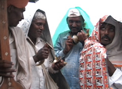 chant in rain4